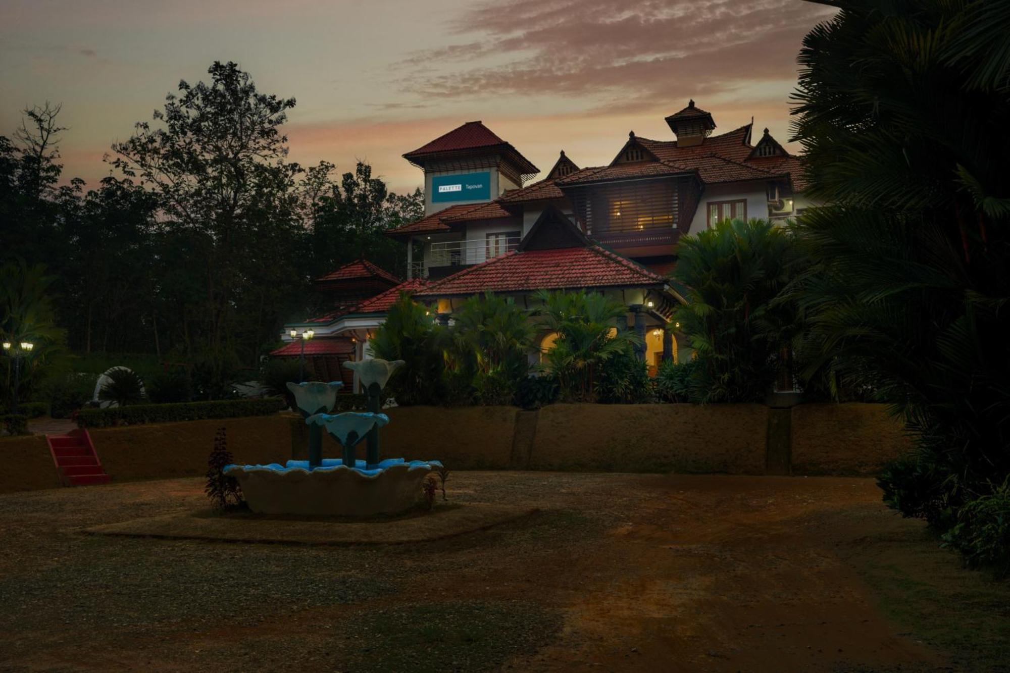 Palette Resorts- Tapovan Green County Thattakad Exterior photo