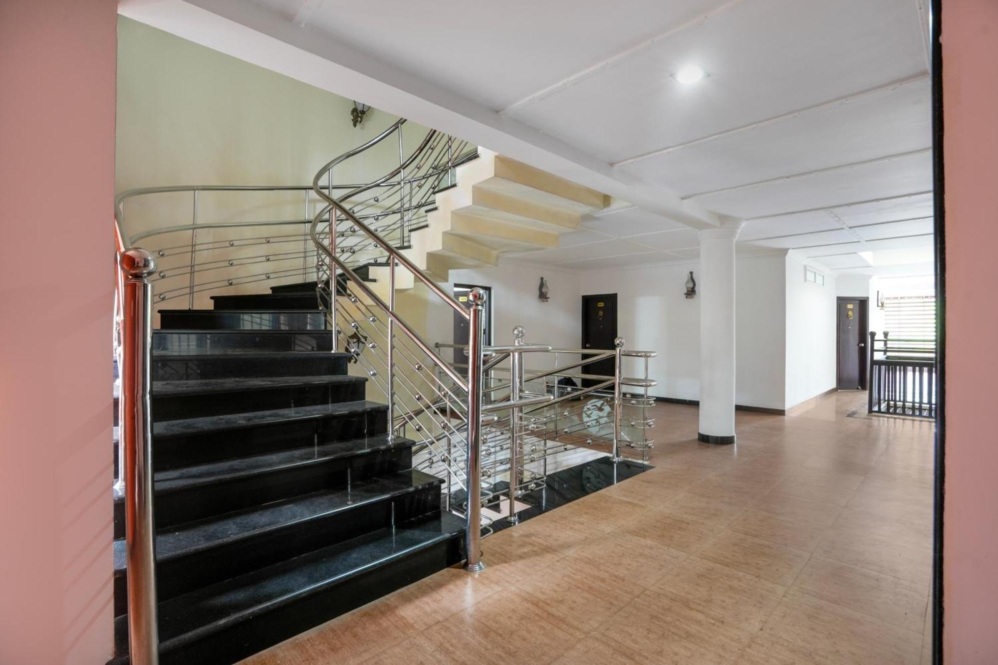 Palette Resorts- Tapovan Green County Thattakad Exterior photo
