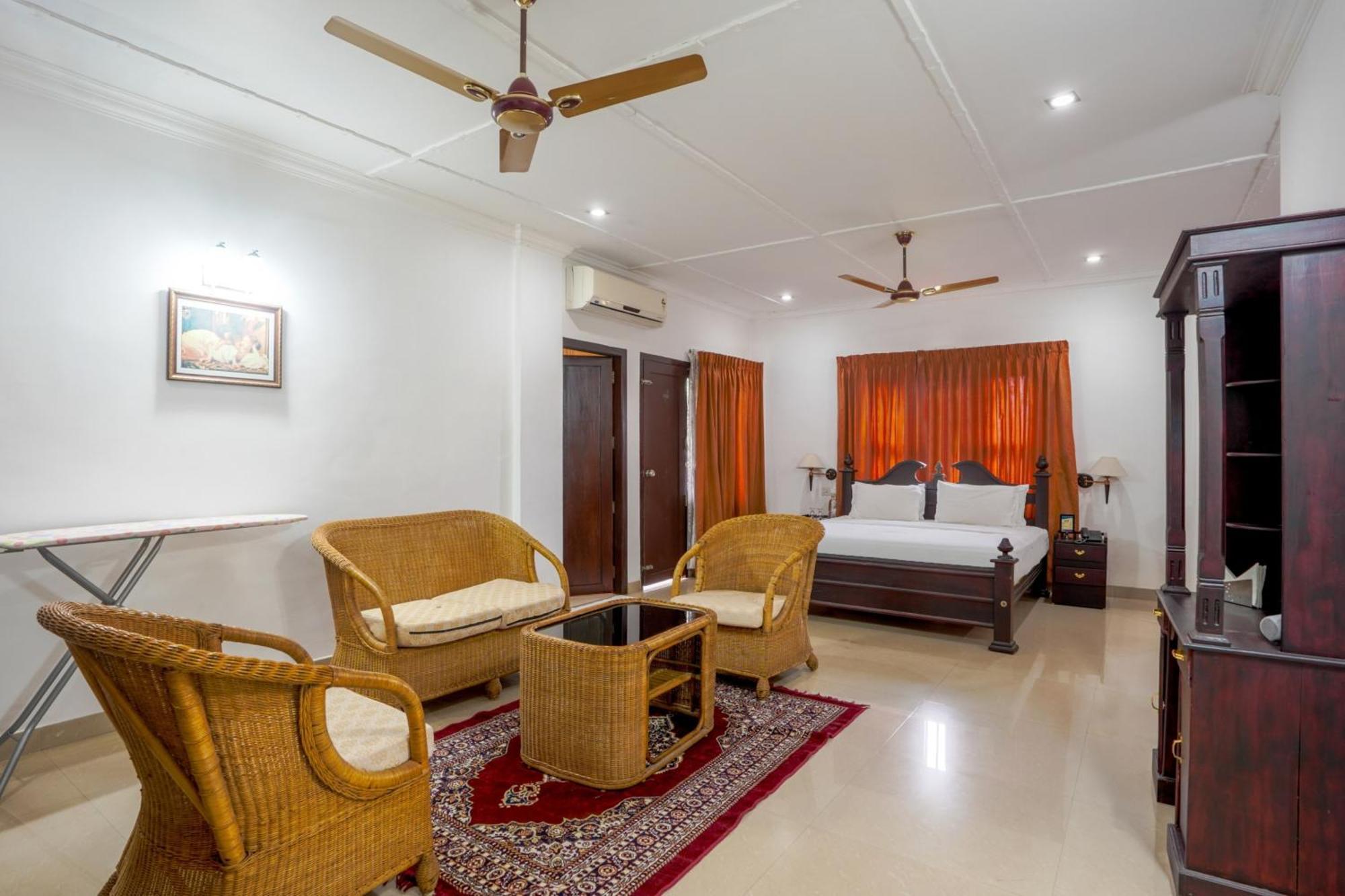 Palette Resorts- Tapovan Green County Thattakad Exterior photo
