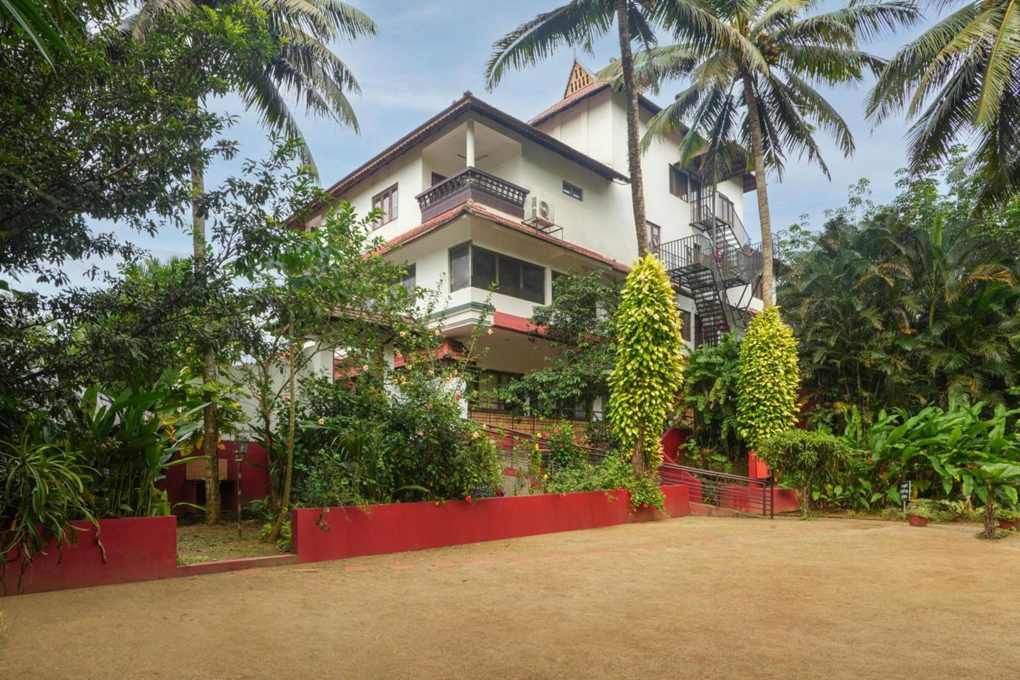 Palette Resorts- Tapovan Green County Thattakad Exterior photo