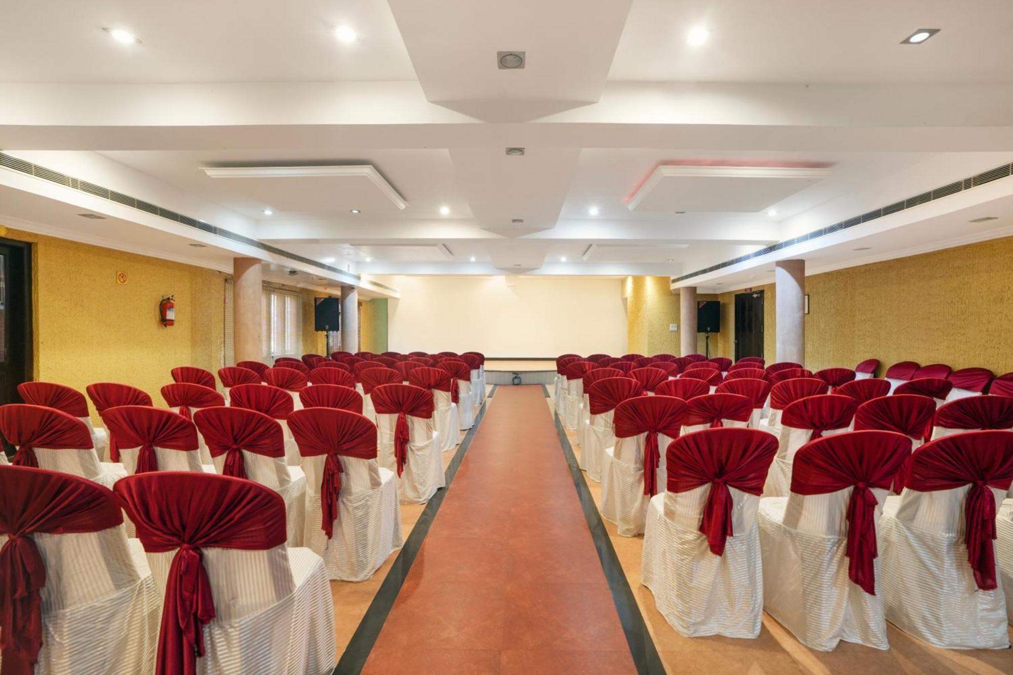 Palette Resorts- Tapovan Green County Thattakad Exterior photo